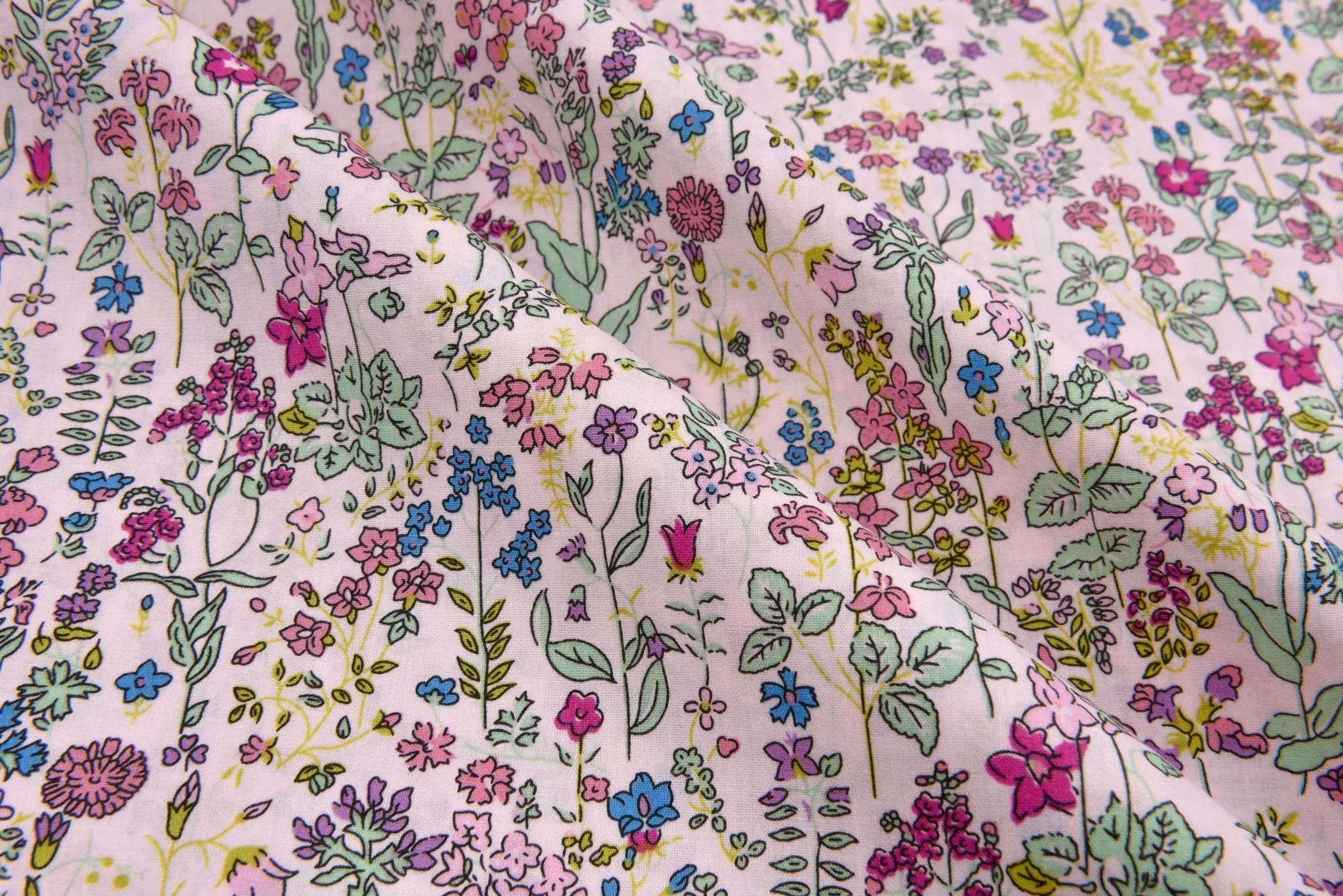 100% Cotton Loom Line Garden Symphony Fabric - 155