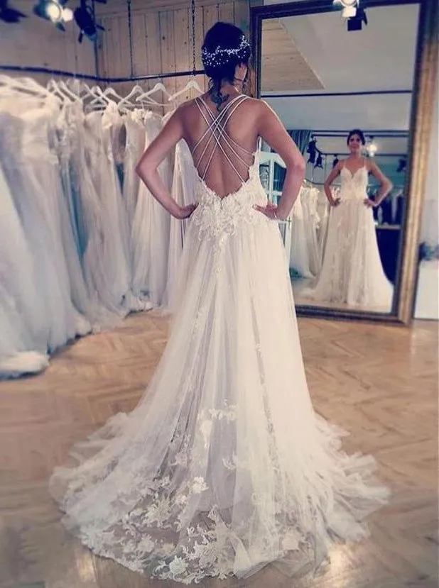 A Line Spaghetti Straps Lace Appliques Backless Wedding Dresses OW646