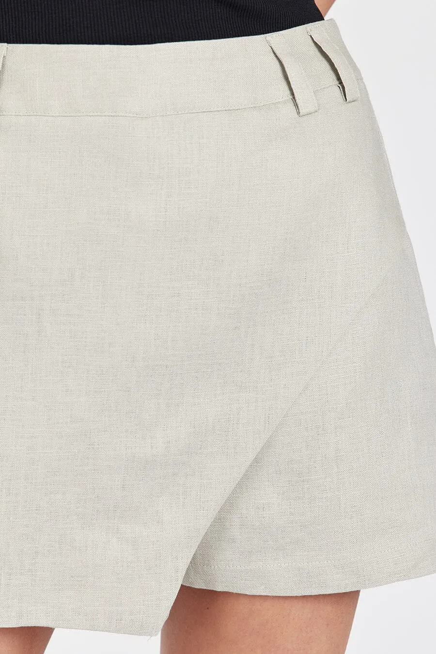 ASTER CHALK LINEN SKORT