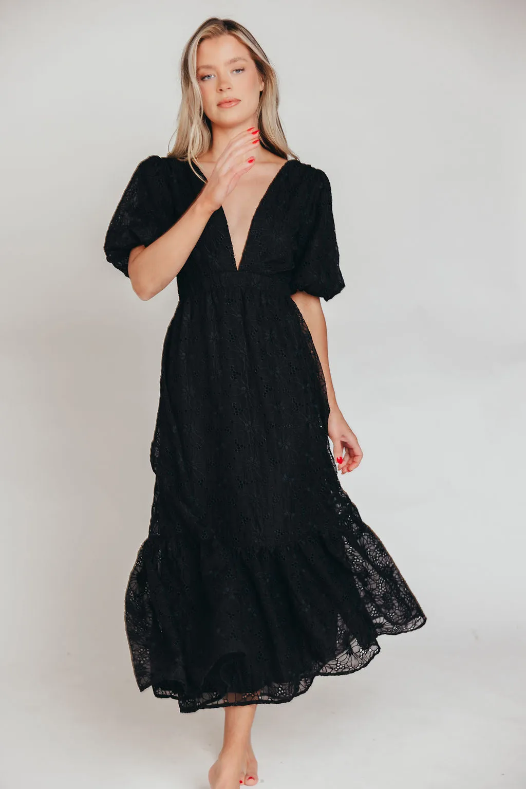 ASTR Jaxine Maxi Dress in Black