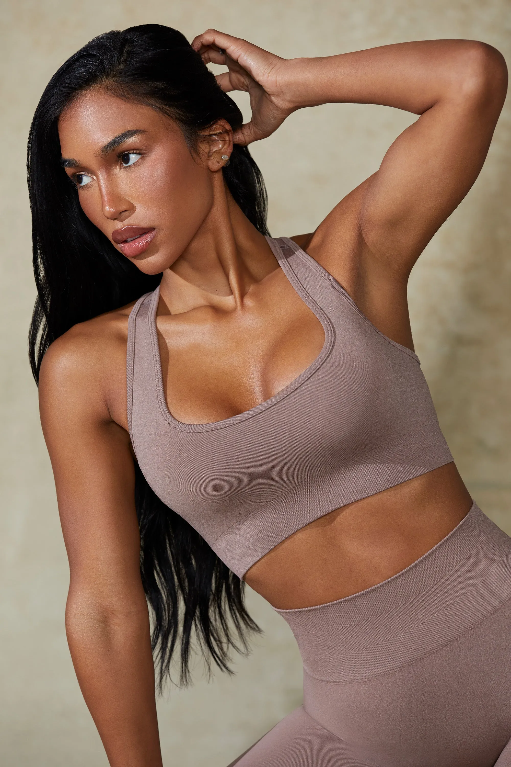 Cut Out Define Luxe Sports Bra in Mocha