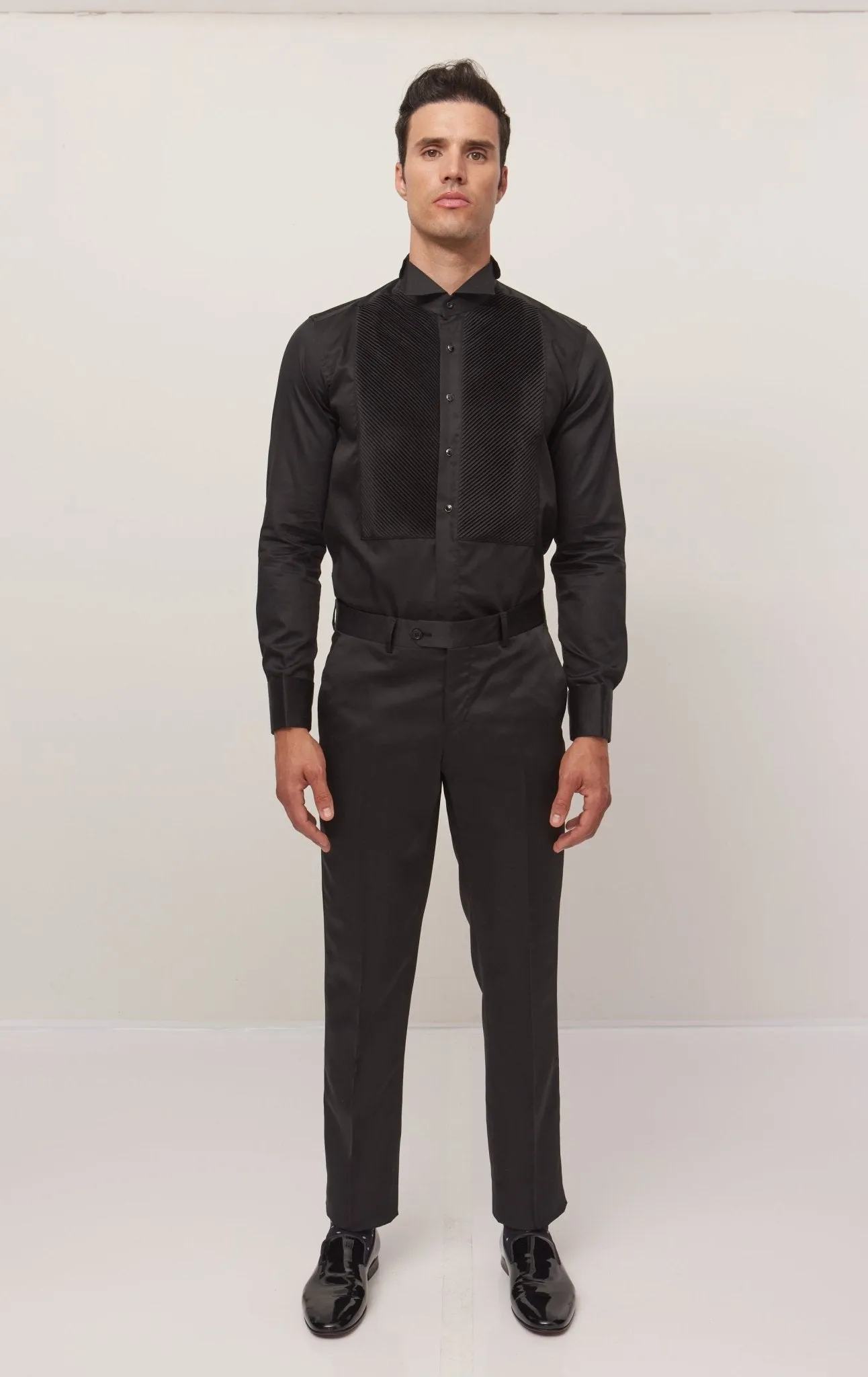 Diagonal Pleated Wing Tip Collar Shirt - Black