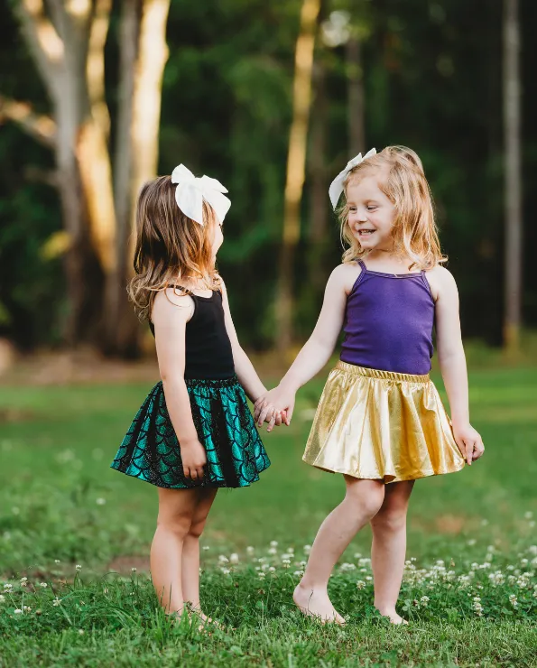 Girls Novelty Circle Skirt | Black Unicorn Dream