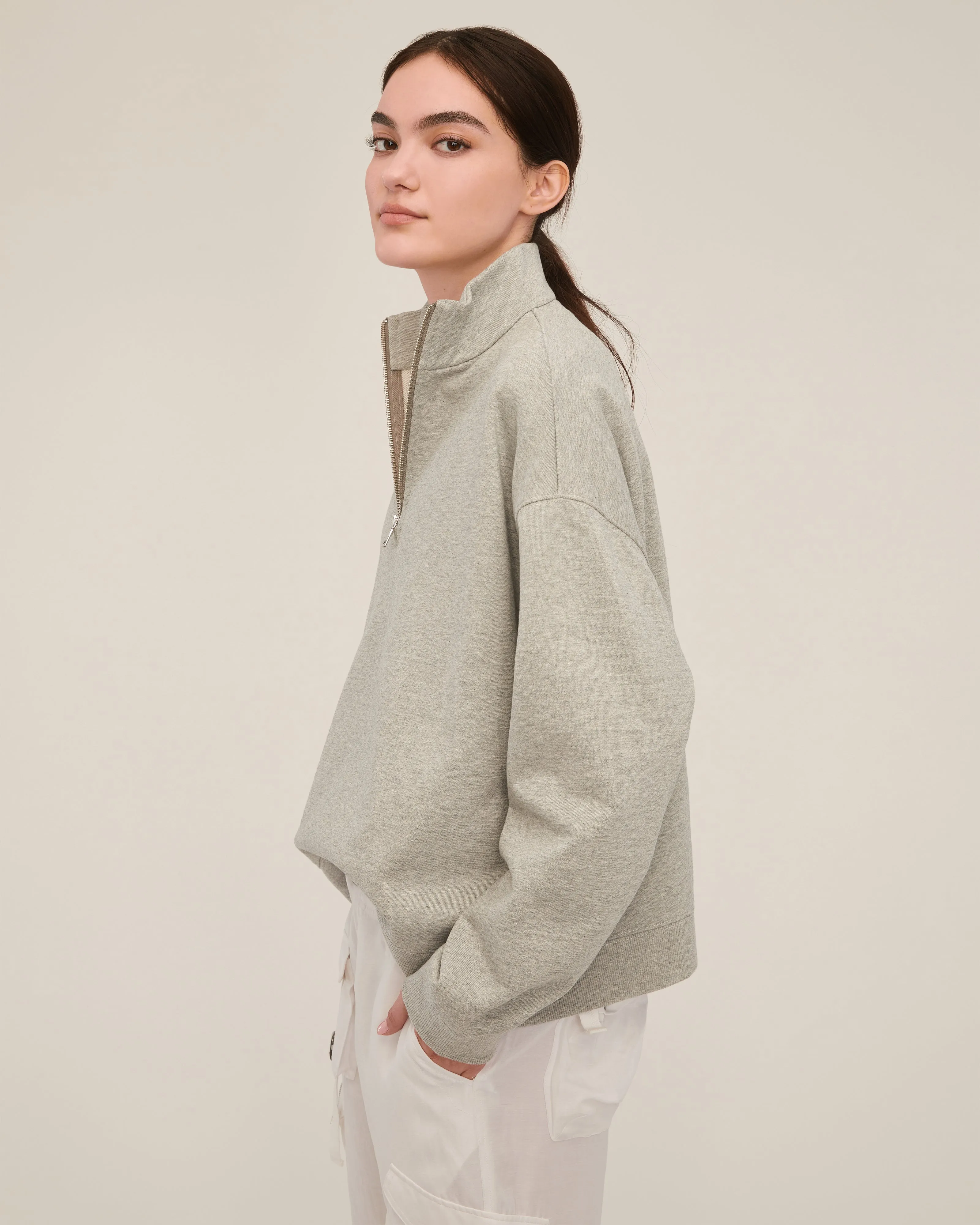 Teagan Quarter Zip Sweatshirt in Heather Grey