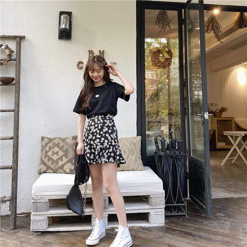 Women's Cute Daisy Printed Skirts